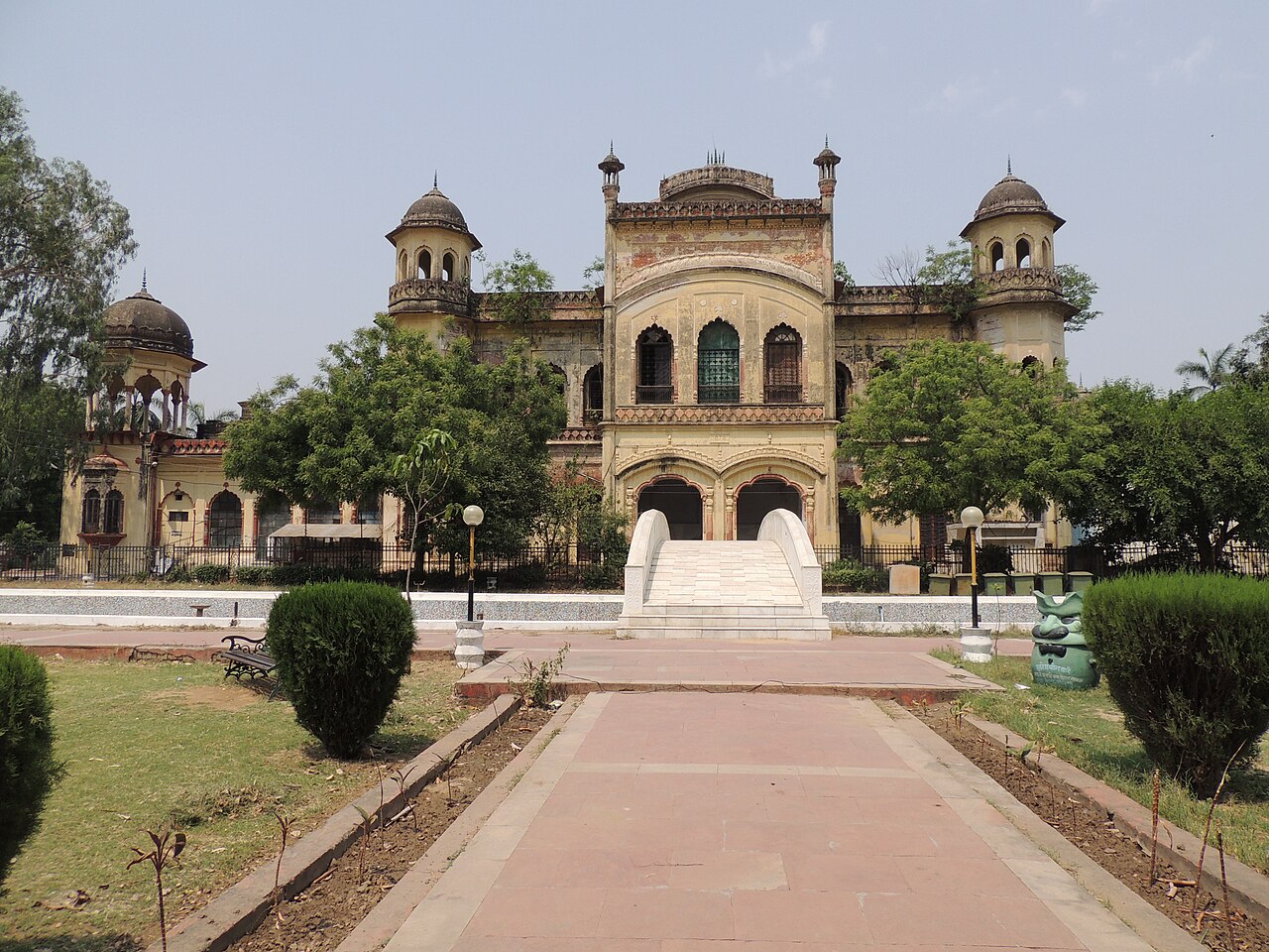 The historic Bhatkhande Sanskriti Vishwavidyalaya building in Qaisarbagh, Lucknow